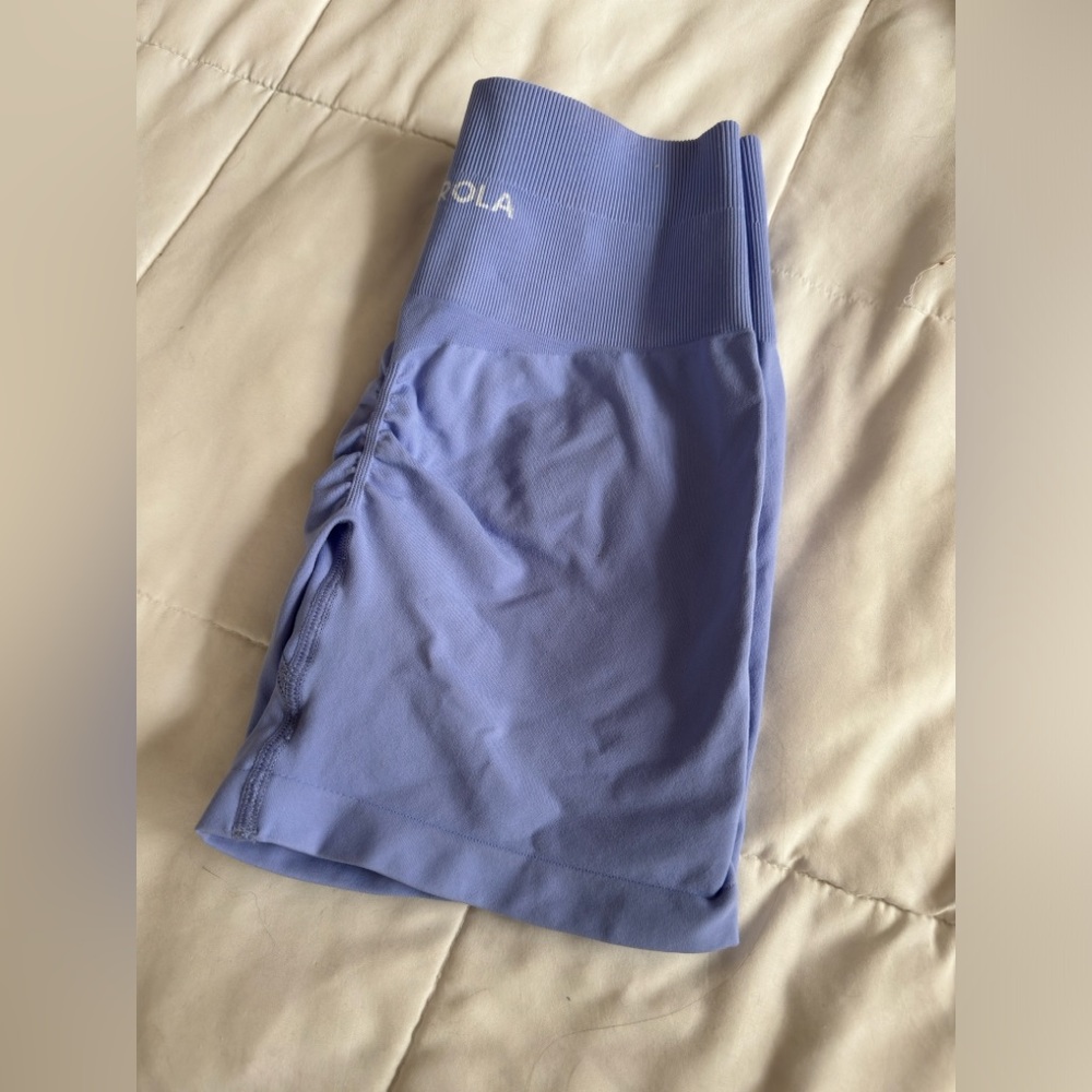 Aurola Shorts
